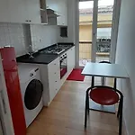 Goito Gallery Apartment