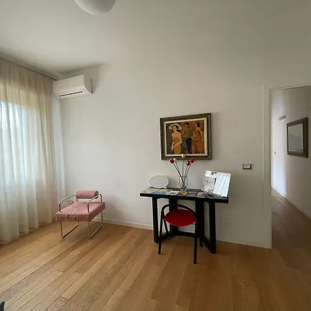 Апартаменти Goito Gallery Ла-Спеція