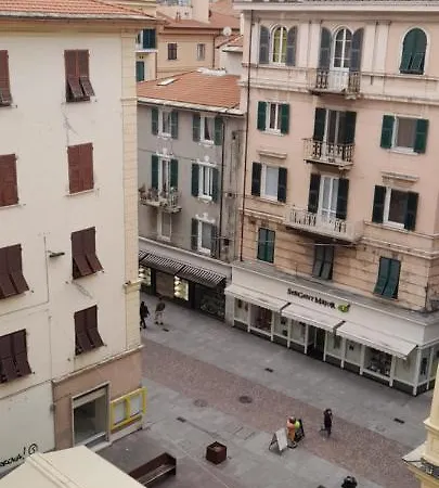 Goito Gallery Apartment